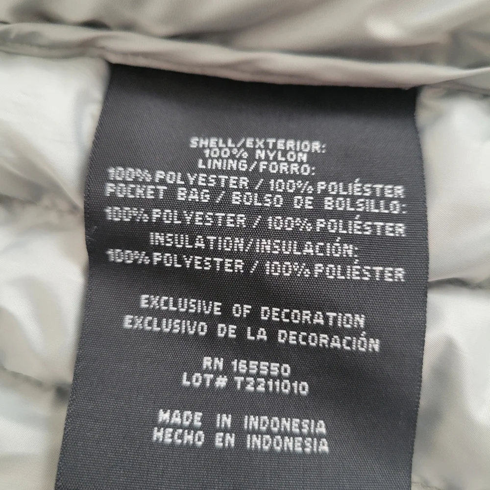 32 Degrees Women's Light Gray Puffer Vest - Picture 6 of 7